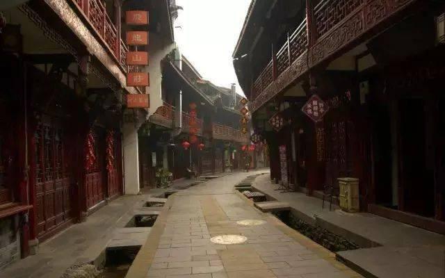 “动态清零”和经济发展并不对立，如何动态清零的基础上还发展经济？游戏画面